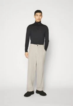 Emporio Armani Trui - Navy Aquila 13 Emporio Armani Trui - Navy Aquila -Mode Kledingwinkel c9c66185f68a4d5cb94e28b30ecf6f6d