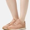 Clarks Craftrun- Sneakers Laag - Warm Beige -Mode Kledingwinkel cd46907594444b87b6533b815617d220