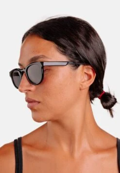 The Mentor - Zonnebril - Black -Mode Kledingwinkel ce15c31130764f1ab061d5d1c140f767