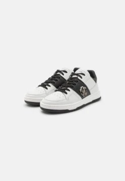 Roberto Cavalli Sneakers Laag - White/Black -Mode Kledingwinkel cee3e1c94f8048448946490297519ccf
