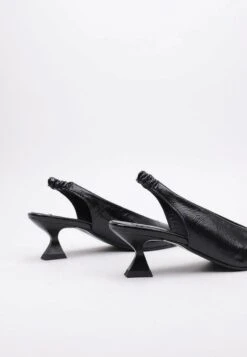 Valeska - Klassieke Pumps - Black 12 Valeska - Klassieke Pumps - Black -Mode Kledingwinkel d0068472782a4311a76df2363e3f33f6