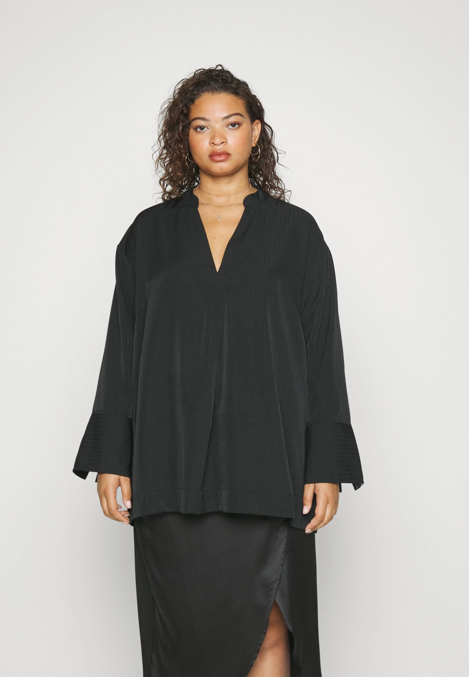 Objalbi Tunic - Blouse - Black 3 Objalbi Tunic - Blouse - Black