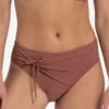 BEACHLIFE Hoog Plooidetail - Bikinibroekje - Bruin 1 BEACHLIFE Hoog Plooidetail - Bikinibroekje - Bruin -Mode Kledingwinkel d1dcbbd4800b4f228d292e1f3d13f3d7