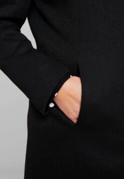 Vero Moda Curve Vmverodona - Halflange Jas - Black -Mode Kledingwinkel d262c2aab47e47769ac0d0e52fa69b35