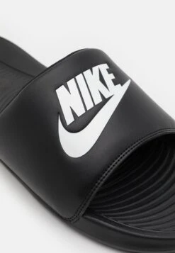 Nike Sportswear Victori One Slide - Muiltjes - Black/White -Mode Kledingwinkel d692c06e984f41e18b5835d3c62afbcd