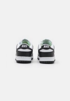 Nike Sportswear Dunk Low Next Nature - Sneakers Laag - White/Black -Mode Kledingwinkel d89e1aa14a294bacbd7e90adfd06813a