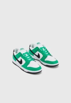 Nike Sportswear Dunk Low Unisex - Sneakers Laag - Stadium Green/Black/White