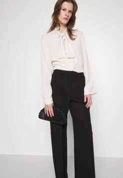 Hugo Himia - Broek - Black -Mode Kledingwinkel de7ca3bf799342058c08019c14670e9c