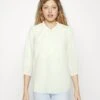 B.young Gilla Frill Blouse - Blouse - Off White -Mode Kledingwinkel e19875a76d814dc6bfa4a5c9a9053f84