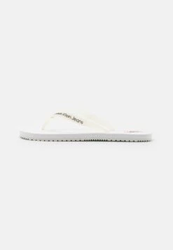 Calvin Klein Jeans Beach Logo - Teensandalen - White 9 Calvin Klein Jeans Beach Logo - Teensandalen - White -Mode Kledingwinkel e28a440f2a2a41c3ae3ef166e88b0031