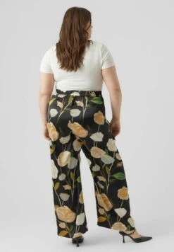 Vero Moda Curve - Broek - Black -Mode Kledingwinkel e3d5bedadc184442abe28b87d06936f7