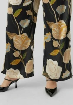 Vero Moda Curve - Broek - Black -Mode Kledingwinkel efd312fdee45413e8885a04e37621393