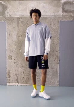 Nike Sportswear Club Matchup - Poloshirt - Wolf Grey/White -Mode Kledingwinkel f16008092d15467fb427dc98e8756b79