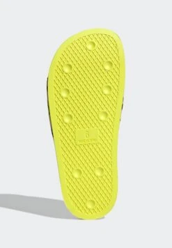 Adidas Originals Muiltjes - Pink 14 Adidas Originals Muiltjes - Pink -Mode Kledingwinkel f411f4c8179d489c8fcf856ecede9485