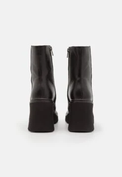 Lamoda Old Friend - Enkellaarsjes Met Hoge Hak - Black -Mode Kledingwinkel f8063e5771fa46ad8a70fe17f0f2f4a9