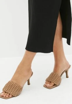 Next Signature Weave Standard - Muiltjes Met Hak - Tan Brown