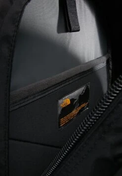 Borealis Classic Unisex - Rugzak - The North Face Black/Asphalt Grey -Mode Kledingwinkel fe337ae6a2024357a47d121fd37b6b1e