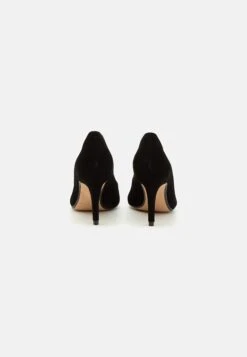 Clarks Laina Rae - Klassieke Pumps - Black 11 Clarks Laina Rae - Klassieke Pumps - Black -Mode Kledingwinkel ff67da87953948e3b7e9fec8520ac13b