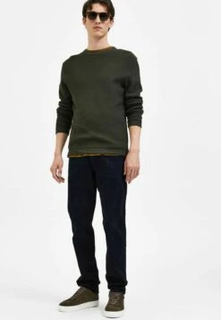 Selected Homme Dunkle - Straight Leg Jeans - Blue Black Denim 12 Selected Homme Dunkle - Straight Leg Jeans - Blue Black Denim -Mode Kledingwinkel ff84bd57bca54924b2e0beca08166cab